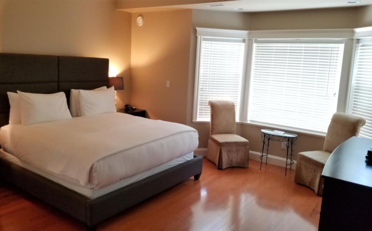 Crown Mansion Boutique Hotel & Villas 퀄리컴비치 외부 사진