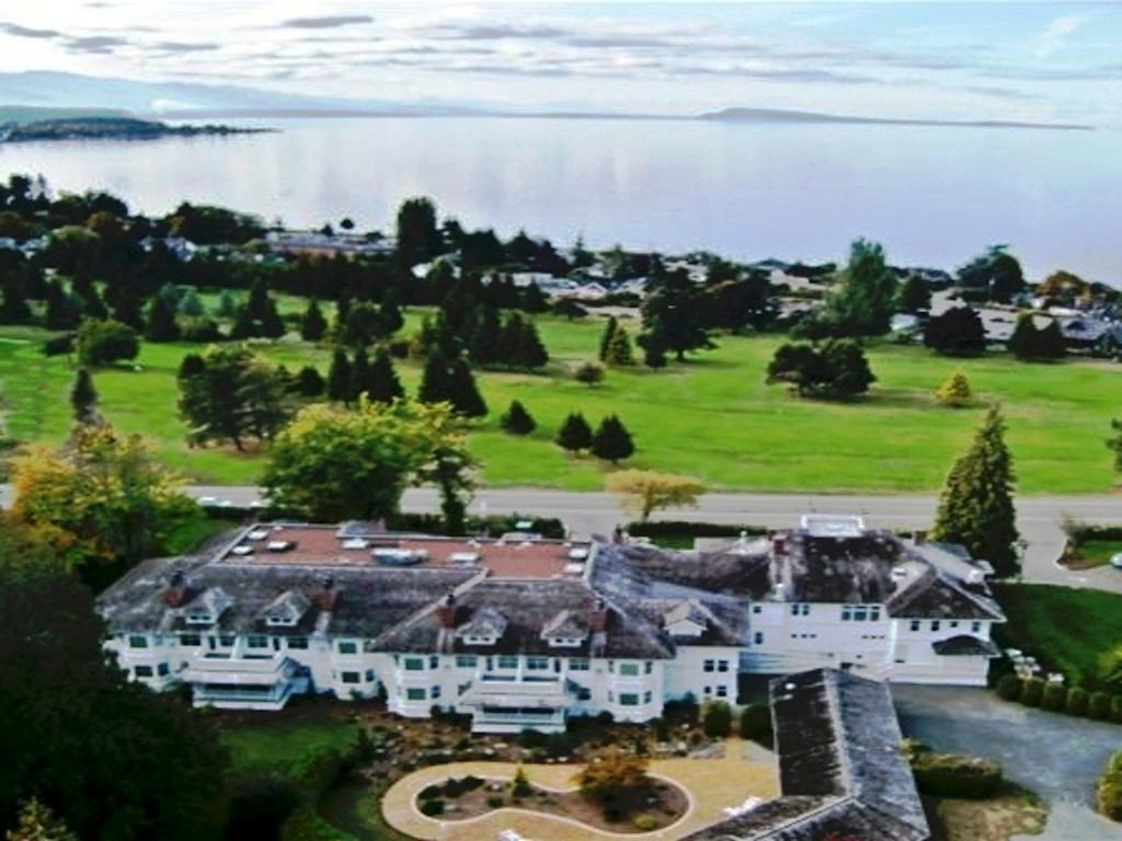 Crown Mansion Boutique Hotel & Villas 퀄리컴비치 외부 사진